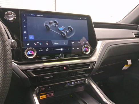 New 2025 Lexus TX 500h AWD image 22