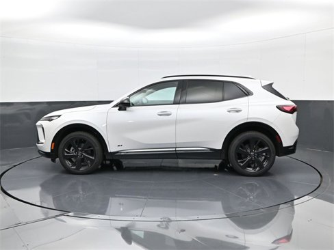 Used 2025 Buick Envision Sport Touring image 8
