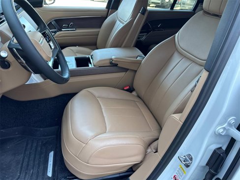 New 2025 Land Rover Range Rover SE image 19