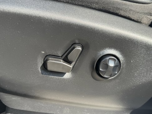 Used 2022 Chrysler Pacifica Touring-L image 27