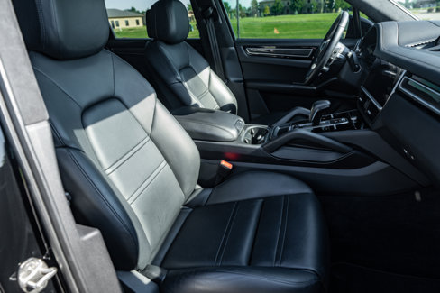 Used 2021 Porsche Cayenne GTS image 36