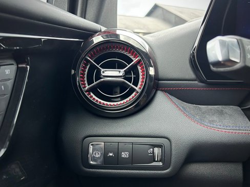 Used 2024 Chevrolet Blazer EV RS image 40