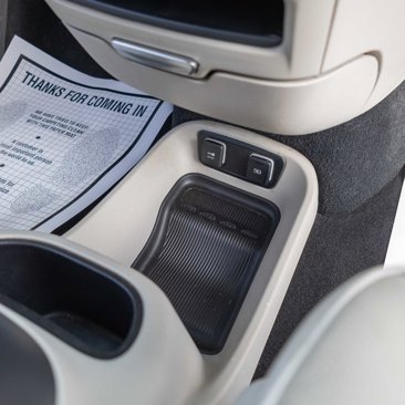 Used 2021 Chrysler Pacifica Touring-L image 22