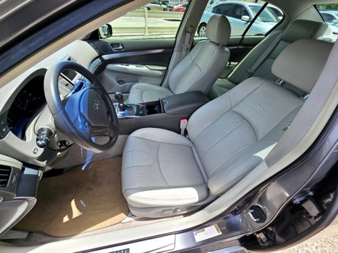 Used 2013 INFINITI G37 Journey image 11