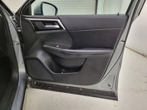 Used 2024 Mitsubishi Outlander SE image 35