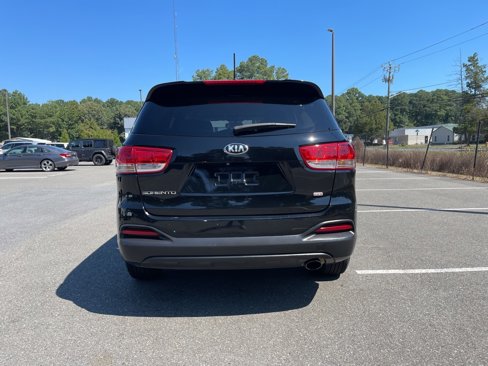 Used 2016 Kia Sorento LX image 6