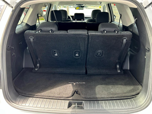 Used 2022 Hyundai Palisade SE w/ Cargo Package image 16