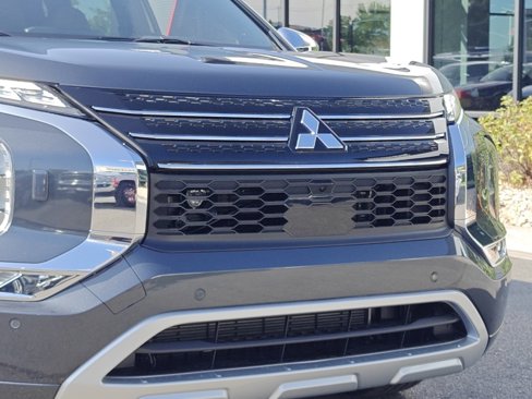 New 2025 Mitsubishi Outlander 4WD Plug-In Hybrid image 32