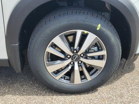 New 2025 Nissan Pathfinder SL image 5