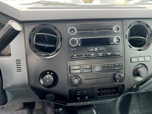 Used 2015 Ford F250 XL w/ Power Equipment Group image 18