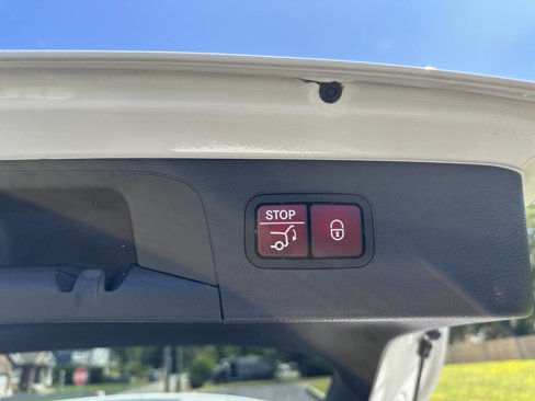 Used 2020 Mercedes-Benz GLC 300 4MATIC image 18