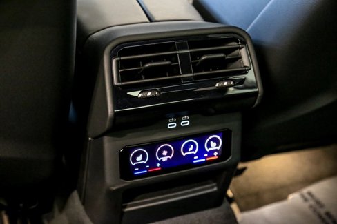 New 2026 BMW M5 w/ Carbon Package image 26
