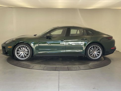 New 2025 Porsche Panamera image 2
