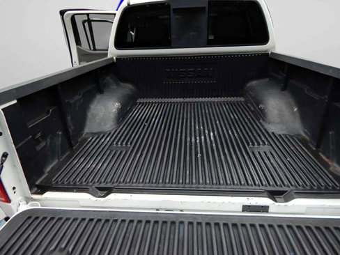 Used 2016 Nissan Frontier SV image 37