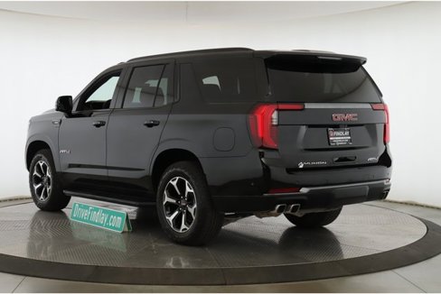 Used 2025 GMC Yukon AT4 image 8