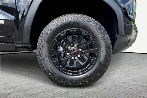 New 2026 GMC Canyon Elevation w/ Convenience Package image 13