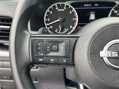 Used 2024 Nissan Rogue SV image 26
