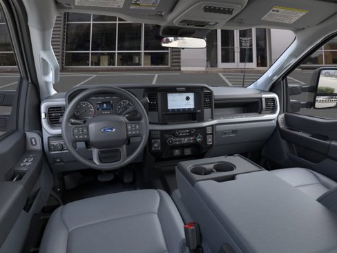 New 2026 Ford F250 4x4 Crew Cab Super Duty image 9