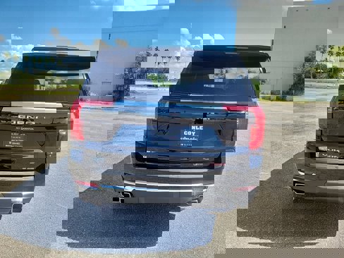 New 2026 GMC Yukon Denali w/ Sun & Power Step Package image 6