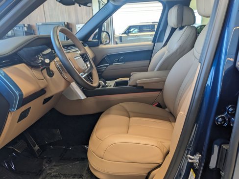 New 2025 Land Rover Range Rover Autobiography image 18