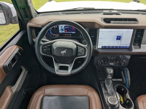 Used 2023 Ford Bronco Outer Banks w/ Sasquatch Package image 16