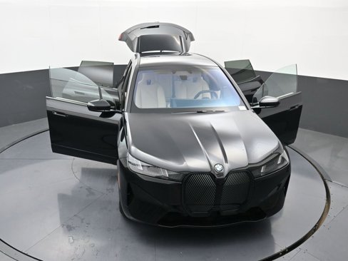 New 2026 BMW iX xDrive45 image 45