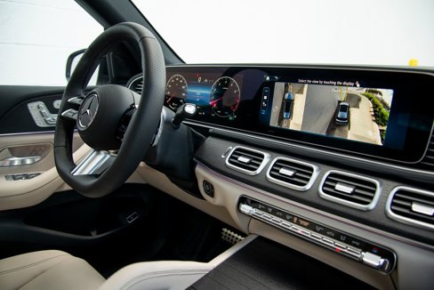 Used 2025 Mercedes-Benz GLS 450 4MATIC image 33