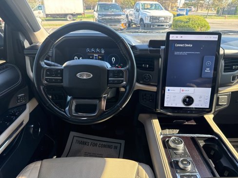 Used 2022 Ford Expedition Max Platinum image 14
