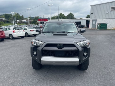 Used 2022 Toyota 4Runner TRD Off-Road image 3