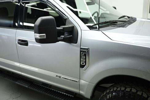 Used 2022 Ford F350 XLT w/ Camper Package image 16