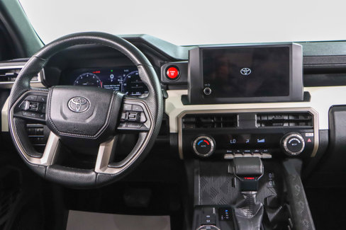 Used 2024 Toyota Tacoma TRD Off-Road image 17