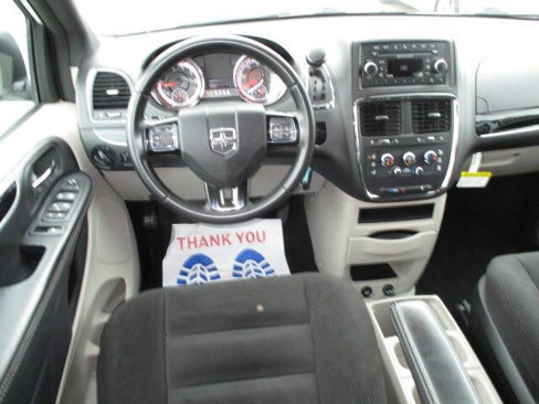 Used 2016 Dodge Grand Caravan SE image 15
