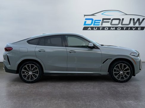 New 2026 BMW X6 xDrive40i image 2