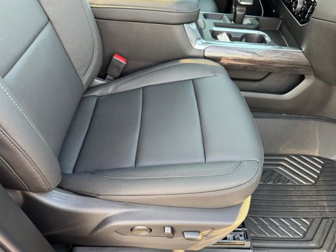 New 2026 Chevrolet Silverado 1500 LTZ w/ LTZ Premium Package image 13