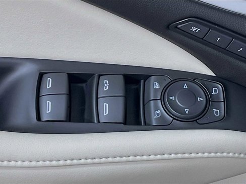 Used 2024 Buick Enclave Avenir w/ Avenir Technology Package image 16