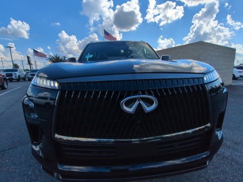 New 2026 INFINITI QX80 Autograph w/ Premium Cargo Package image 2