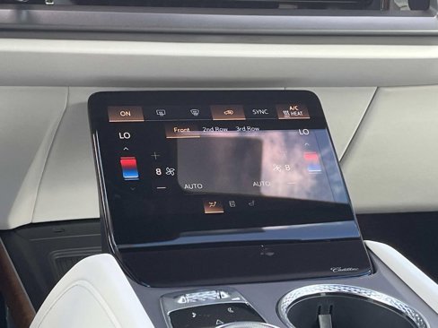 New 2026 Cadillac Vistiq Sport image 17