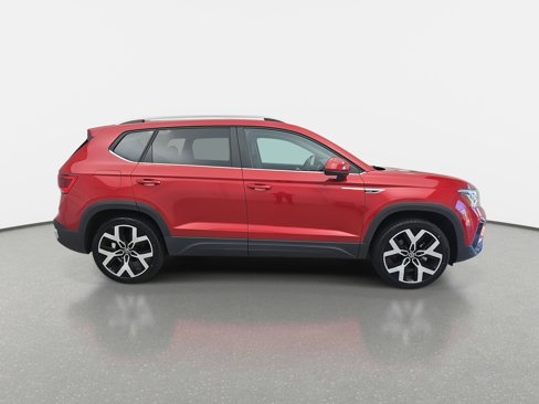 Certified 2023 Volkswagen Taos SEL image 2