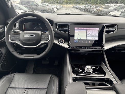 New 2025 Jeep Wagoneer L 4WD w/ Convenience Group I image 25