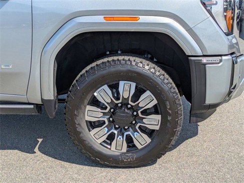 New 2026 GMC Sierra 2500 Denali w/ Denali Reserve Package image 13