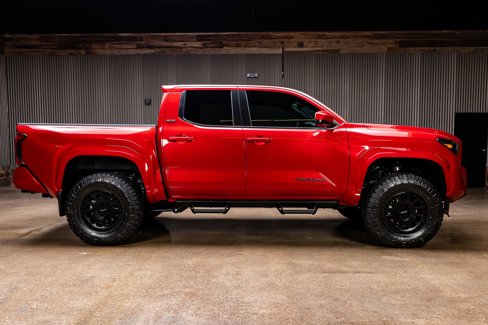 Used 2025 Toyota Tacoma SR5 image 11