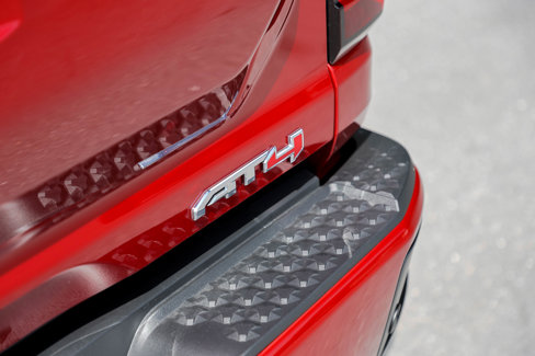 New 2026 GMC Canyon AT4 w/ Technology Plus Package image 9