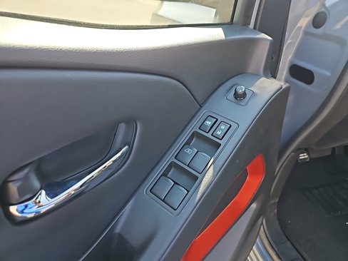 New 2025 Nissan Frontier PRO-4X image 9