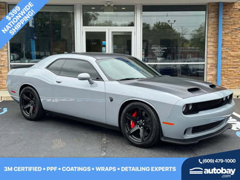 Used 2022 Dodge Challenger SRT Hellcat image 1