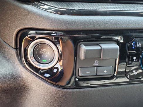 New 2025 Chevrolet Silverado 2500 ZR2 w/ Technology Package image 28