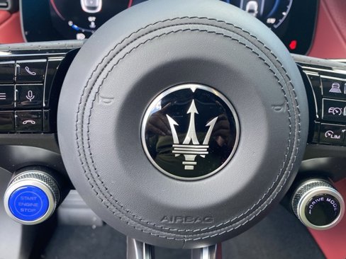 New 2025 Maserati Grecale Modena image 24