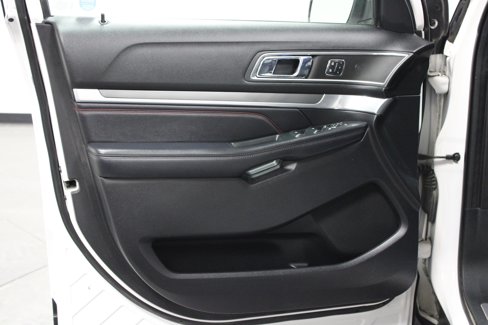 Used 2018 Ford Explorer Sport w/ Equipment Group 401A image 11