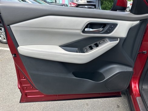 Used 2021 Nissan Rogue SL image 31