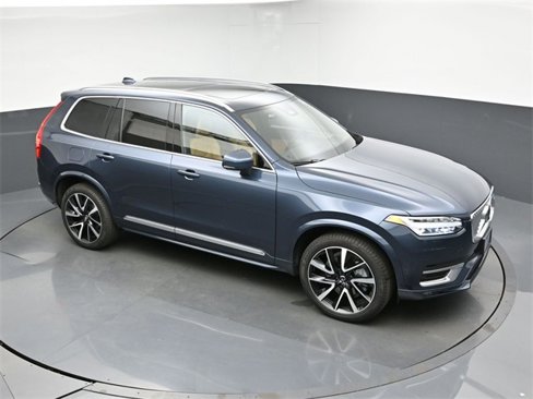 Used 2024 Volvo XC90 B6 Ultimate w/ Lounge Package image 46