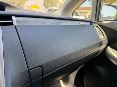 Used 2013 Toyota Prius Plug-In Hybrid image 39